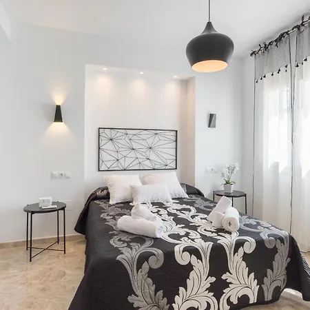 Saturnodream-4 Min To The Beach-free Parking 아파트